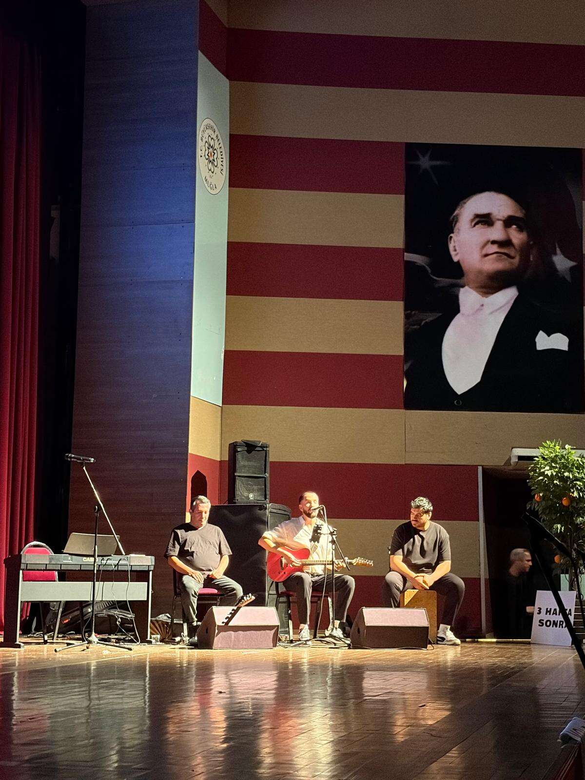 Yönelt Koleji’nden Sanat Dolu Gece: “Kalbim Ege’de Kaldı” Büyük Beğeni Topladı 2